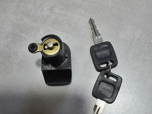 Maçaneta Externa Porta Malas C/chave Escort 83 84 85 86 | MercadoLivre