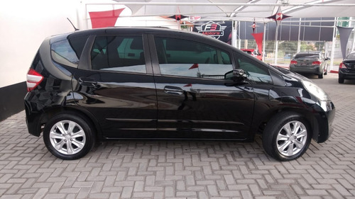 Imagem 2 de 10 de Fit Lx 1.4 Flex Câmbio Manual 2014