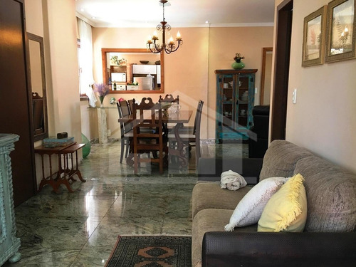 Imagem 9 de 19 de Casa, 4 Quartos Qrts Para À Venda, Com 300,00 M², No Enseada Do Suá,vitória. - 189