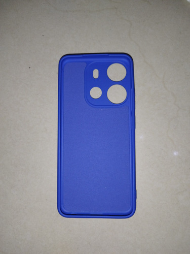 Imagen 2 de 2 de Forro Tecno Spark Go 2023