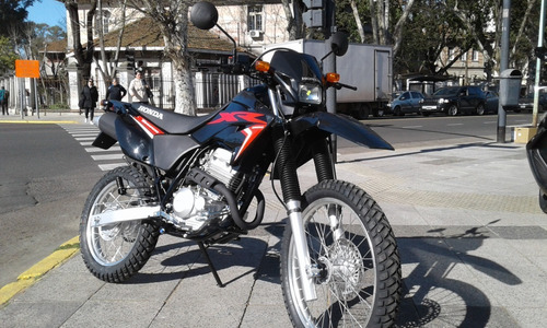 Imagen 2 de 8 de Honda Xr 250 Tornado 0km Centro Motos