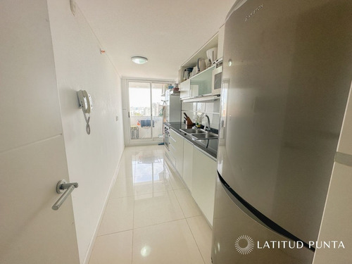 Imagen 21 de 23 de Apartamento En Casino Tower, 2 Dormitorios Y Medio - Punta Del Este Mansa