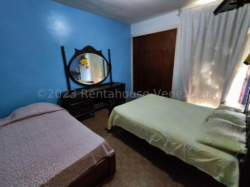 Vendo Apartamento En Turmero (castel Grande), Código 25-13554 Cm Leer Descripción