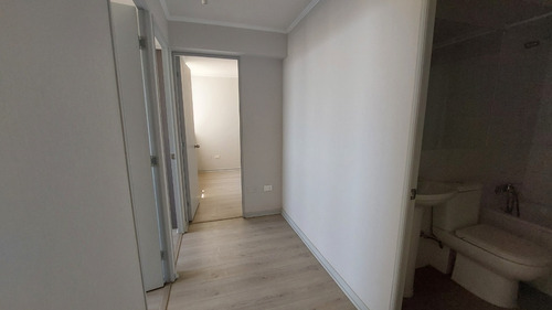 Impecable, En Excelente Condominio.