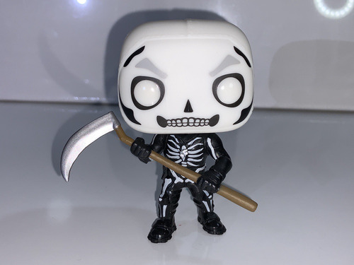 Skull Trooper -438- Glows In The Dark Walmart Funko Pop Gdl