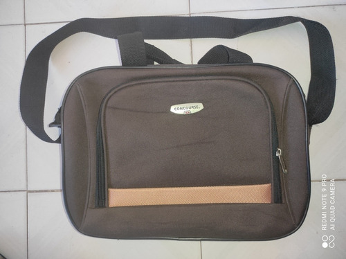 Bolso Mini Laptop O Viajero Con Separador .