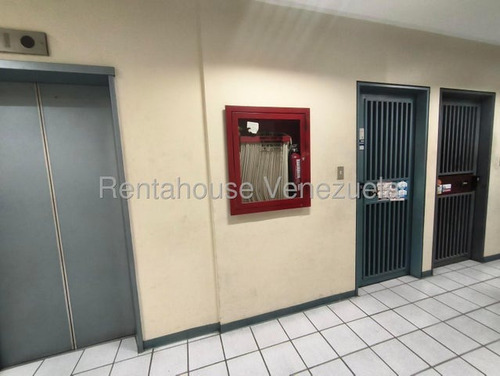 Oficina En Venta En Boleita Norte.