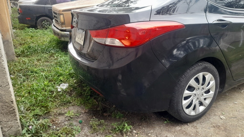 Imagen 4 de 12 de Hyundai 2012 Elantra Gls