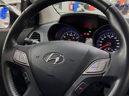 Hyundai HB20S HB20S 1.6 PREMIUM 16V FLEX 4P AUTOMÁTICO