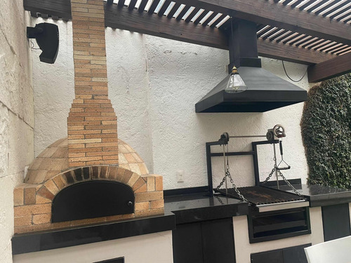 Venta De Excelente Residencia En La Col. San Jerónimo