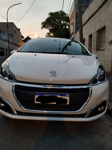 Peugeot 208 1.6 Feline 2018