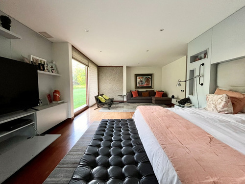Gran Casa Estilo Mediterránea Excelente Ubicación