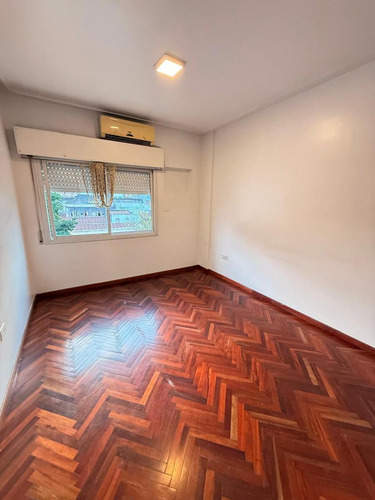 Departamento De Categoría De 3 Dormitorios + Dependencia Y Cochera En Las Heras Al 300, Barrio Sur