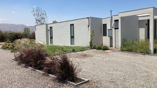 Imagen 23 de 25 de Amplia Casa En Venta Sector Exclusivo Chicureo