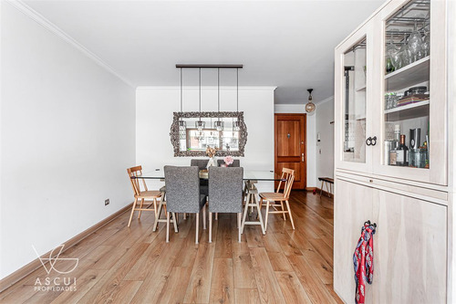 Departamento Remodelado En Venta De 3 Dorm. En Las Condes