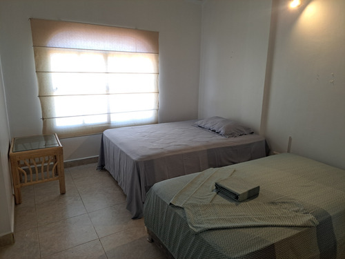 Venta Casa Bote A De 4 Hab , Complejo Turístico El Morro , Lechería Anzoategui