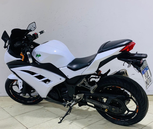 Imagem 4 de 6 de Kawasaki Ninja 300