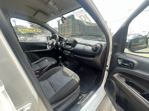 Fiat Uno Uno Attractive 1.0 8V (Flex) 4p