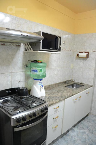 Imagen 21 de 29 de San Telmo. Semipiso De 3 Ambientes Al Frente Con Balcón Y Patio/ Lavadero