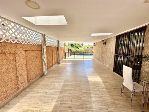 Casa En Venta De 3 Dorm. En Macul