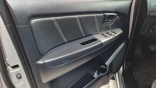 Imagen 9 de 15 de Toyota Hilux 2015 3.0 Cd Srv Cuero 171cv 4x4 - E4