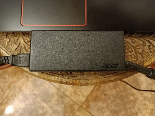 Imagen 5 de 9 de Notebook Gamer Intel_i7 - 8gb - Gtx1050 - 512ssd M2 - Usado