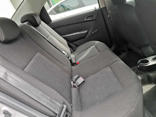 Imagen 11 de 13 de Chevrolet Aveo 1.6 Ls Aa Radio Airbag Facelift Mt 2017