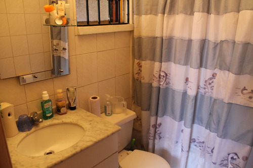 Vendo Linda Casa, 19 Florida Oriente.