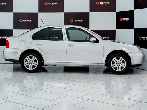 Volkswagen Bora 2.0 Mi 8v Gasolina 4p Manual