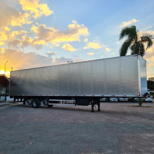 Imagem 9 de 10 de Carreta Bau 30 Paletes 15,4m 2021 - 3 Eixos Palets Baú