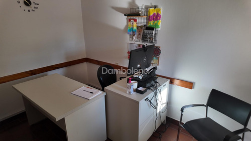 Casa Chalet En Venta - Moreno