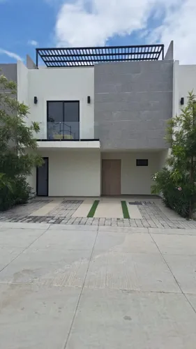 Gran Oportunidad: Hermosa Casa En Lomas De Angelópolis