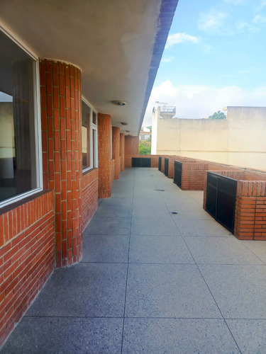 Edificio En Venta La Atlántida. (se Acepta Financiamiento)