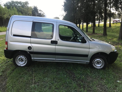 Peugeot Partner 1.6 Hdi Confort 5 Plzas.
