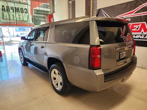 Chevrolet Suburban 5.4 Lt Piel Cubo At