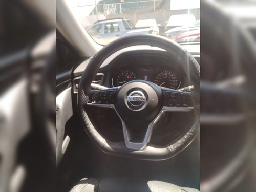 Nissan X-Trail 2.5 EXCLUSIVE 4X4 3ROW CVT AT 5P