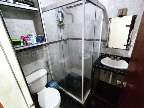 Imagen 7 de 30 de Apartamento En Venta En El Centro De Cabudare Cuenta Con 3 Habitaciones, 2 Modernos Baños, Iluminados Espacios De Sala Y Comedor, Cocina Iluminada Y Área De Lavandería Gabriela C.