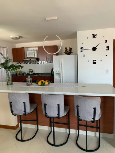 Vendo Lindo Apartamento Dúplex En La Loma De Los Bernal