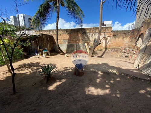 Casa Com Terreno E 02 Pontos Comerciais À Venda - 320m² - Lagoa Nova - Natal/rn - Ca0133