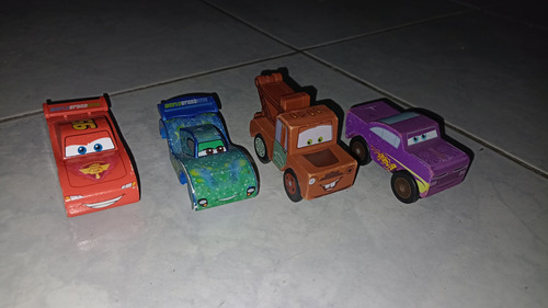 Disney Pixar 3 Cars Madera Mcqueen Cruz Besouro Carla Veloso