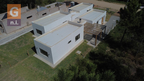 Casa En Piriápolis (punta Colorada) Ref. 6509