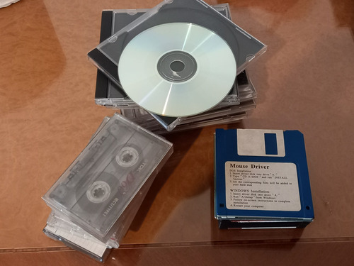 Cd Dvd Cassettes Disquet Para Manualidades Artesanías 