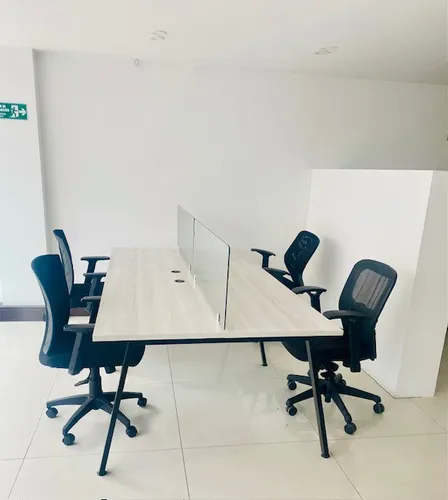 Oficina En Arriendo En El Chico. Cod A1109012