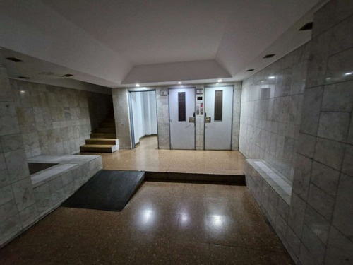 Venta Consultorio Renovado Impecable