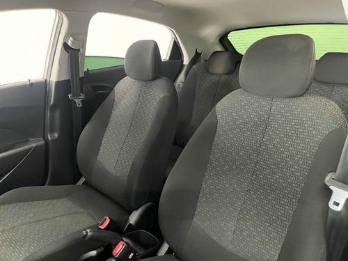 Imagem 8 de 11 de Hyundai Hb20 1.0 Comfort 2018 Manual