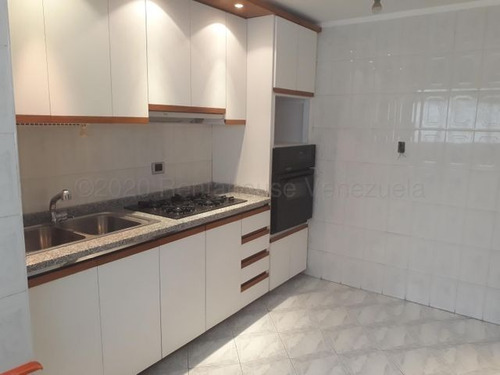 Imagen 5 de 15 de Los Palos Grandes, Apartamento En Venta, Rah # 22-18456, Mary Rangel 0412-9626921