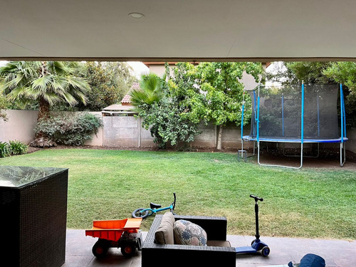 Se Vende Casa Impecable 3d, 3b Y Quincho