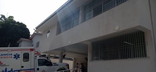 Imagen 8 de 17 de Casa Comercial En Alquiler - Urb. Altamira