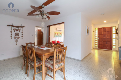 Excelente Casa En Venta - 3 Dorm. - Urca