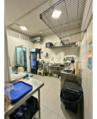 Arriendo Local Comercial Céntrico Dos Pisos Para Restaurant